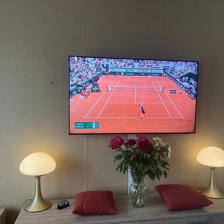 Apartman Splendide, Face Avec Place De Parking Privee